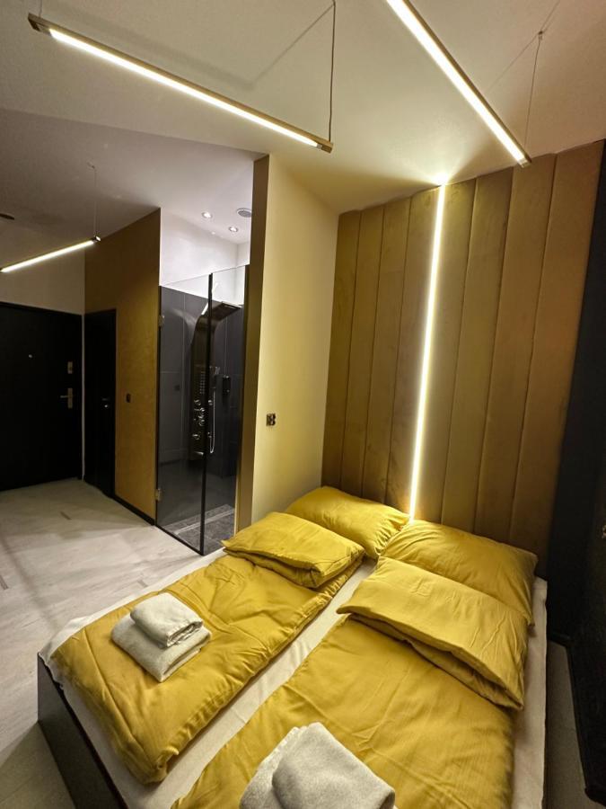 Darkhouse Versace Gold Lodz  Exterior photo